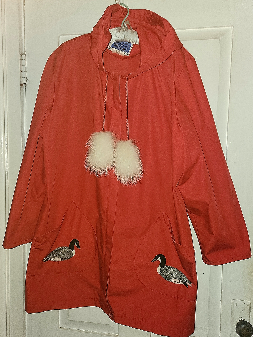 James Bay Red Women's Parka Embroidered Geese Size 12 Fur Pom Pom Ties